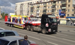 Наша компания приняла участие в праздничной кавалькаде ко дню г. Челябинска.
